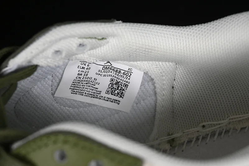 All Categories Air Jordan Jordan Series Basketball Shoes Air Jordan 1 Low High-end Customized Low-top Shoes Travis Scott x Fragment Design x Air Jordan 1 Low OG SP AJ1 Joe 1 Stussi Joint-Beige Army Green Low-top Cultural Casual Shoes DM6688-602